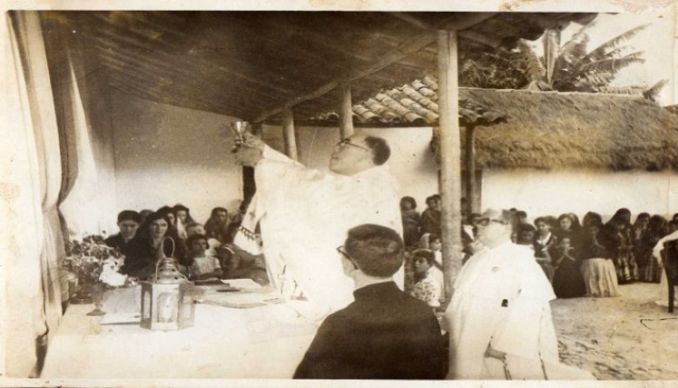 Memoria histórica de un pueblo en una tienda Momentos significativos congelados n el tiempo.