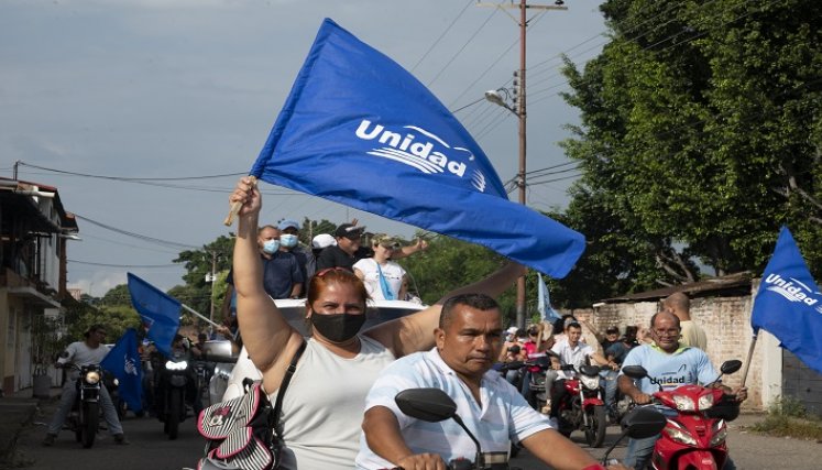 "Voy a votar por Freddy Bernal", asegura Yudith Galviz, una vecina de Cárdenas. "La comunidad lo necesita"./AFP