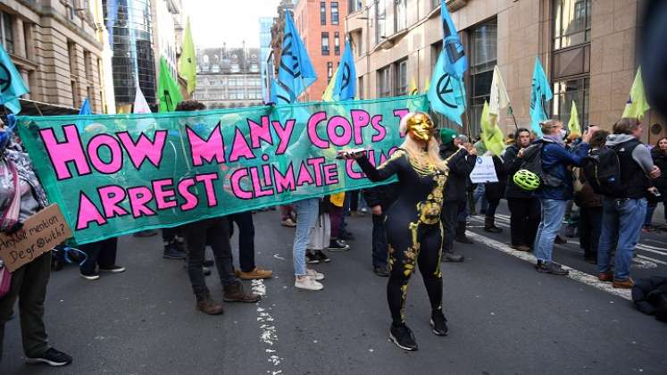 Esa fecha es demasiado distante para los activistas que quieren actuar antes para salvar los pulmones del planeta./AFP