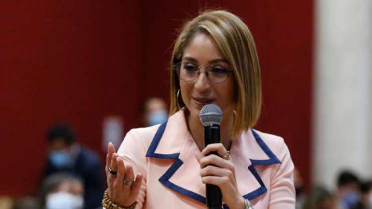 Jennifer Arias, del Centro Democrático, es la presidenta de la Cámara de Representantes. 