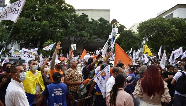 La manifestación de Gustavo Petro se trasladó a la Avenida Cero./Foto Pablo Castillo