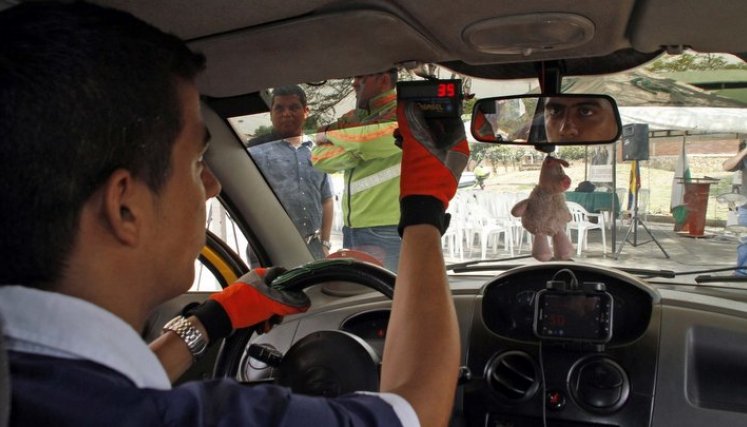 Revisión a los taxímetros en Cúcuta