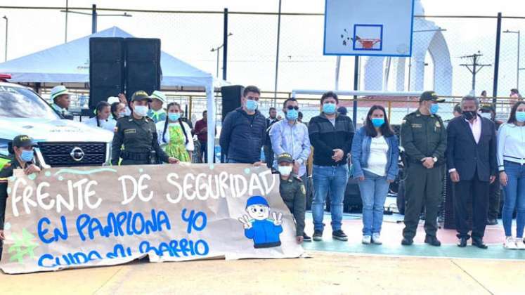 Los concejales Juan Pablo Zapata, Juan Sebastián Suárez  y Alexander Gélvez, gestionaron las alarmas. Foto: Cortesía/La Opinión.