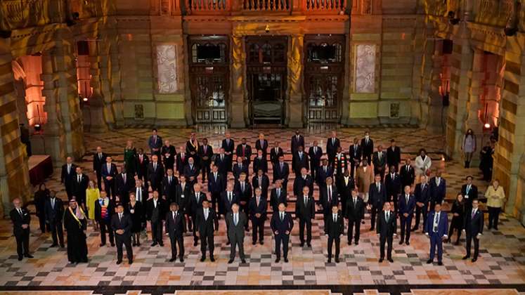 Líderes mundiales, llamados a “salvar a la humanidad”