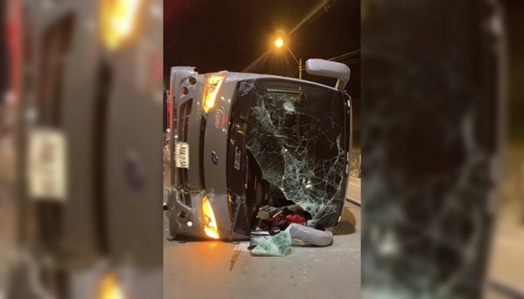 Se accidentó bus de los músicos de Jessi Uribe./Foto: Colprensa