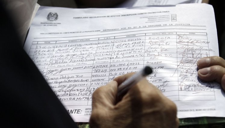 Las firmas se han convertido en la opción para participar en las elecciones de 2022./Foto Archivo La Opinión