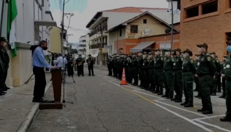 Homenaje a policías muertos