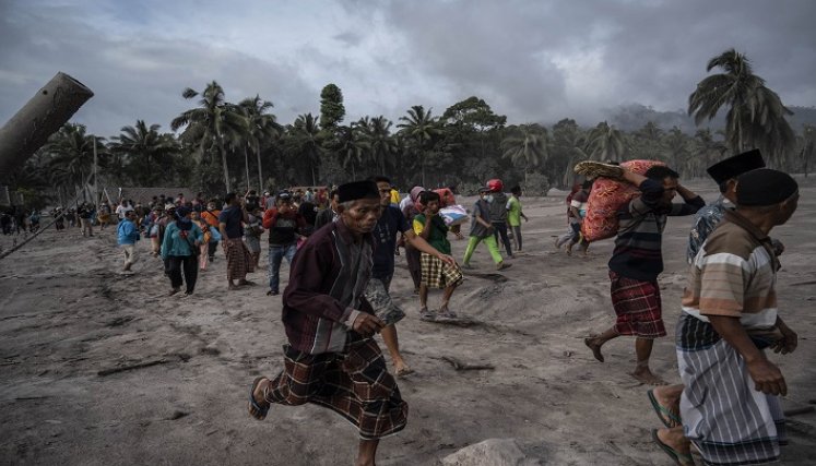 Erupción de volcán en Indonesia dejó 14 muertos./Foto: AFP