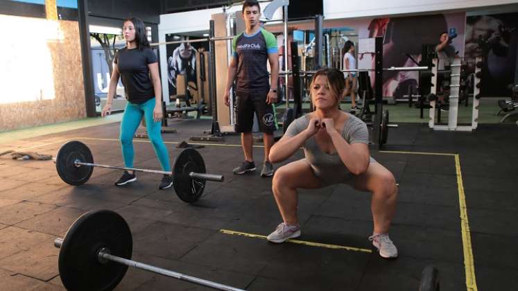 Para que la rutina sea exitosa se debe practicar el deporte que más le gusta. /Foto archivo La Opinión