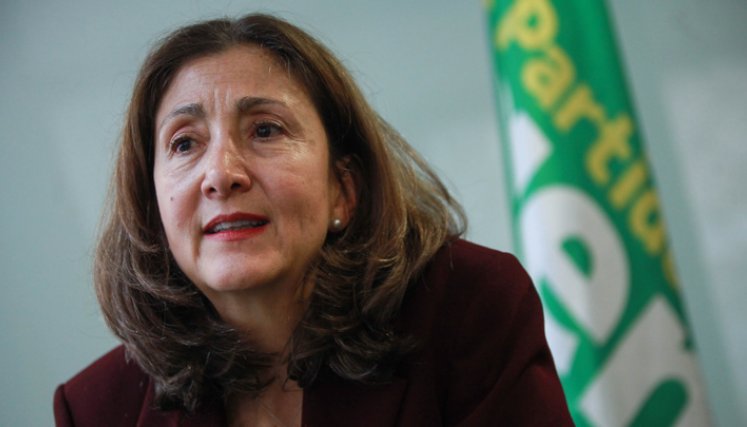 Ingrid Betancourt condiciona su permanencia en Coalición Centro Esperanza