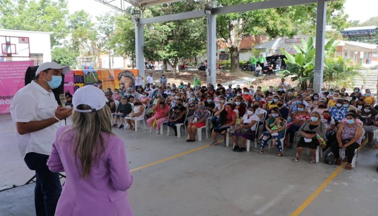Las mujeres adelantan diferentes proyectos. / Foto: Cortesía / La Opinión 