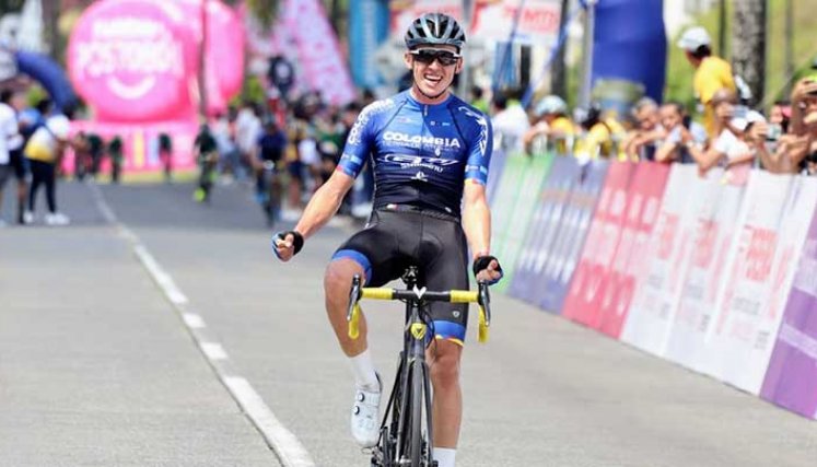 El santandereano Germán Gómez ganador de la etapa de ruta en la categoría Sub-23