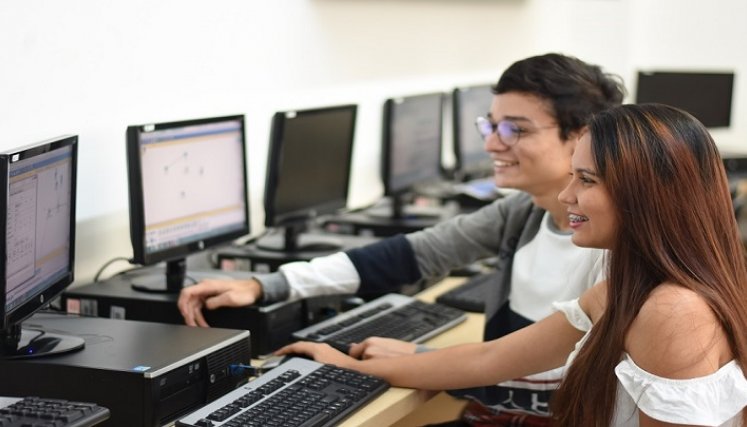  La Ingeniería de Sistemas permitió que el sector educativo se fortaleciera./Foto: cortesía