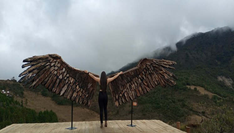 El mirador con las alas del cóndor.  Foto: Roberto Ospino/La Opinión.