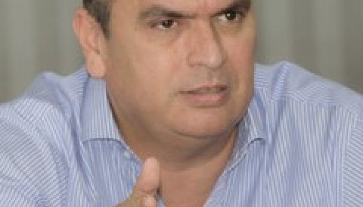 Carlos Luna Carlos Luna