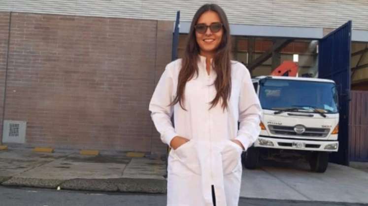 La modelo Shyrle Colmenares dirige fundación 'Formando Líderes'