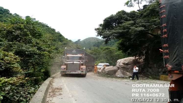 Las cooperativas adscritas a Invías trabajan para mantener las vías transitables.