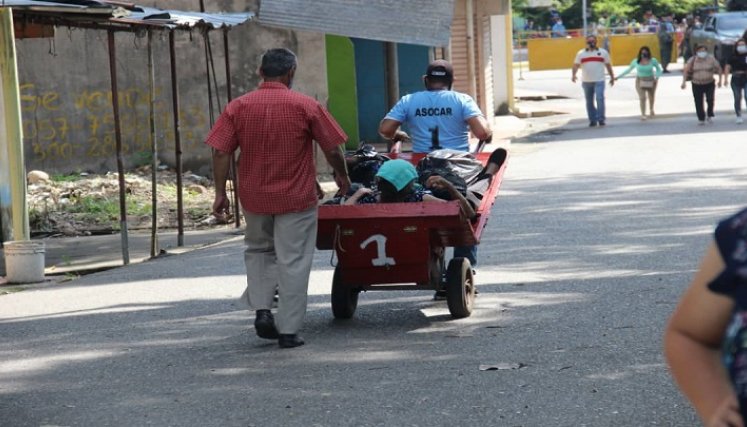 Pocas personas se atreven a viajar a Boca de Grita ante la cantidad de alcabalas. / Foto: Cortesía de Johnny Parra para La Opinión 