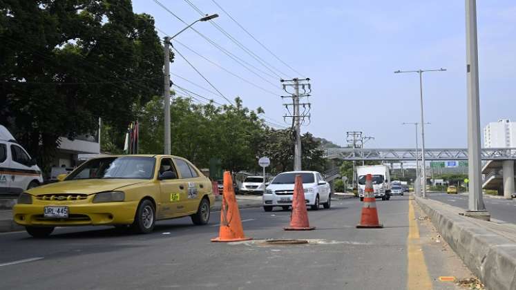 Alcantarilla mortal en la avenida Demetrio Mendoza 