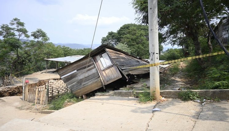 La casa de Carmen Ortiz ya había sufrido daños. /FOTO: Jorge Gutiérrez/La Opinión