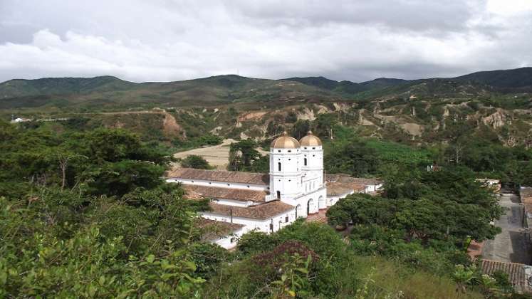 El alcalde del municipio de La Playa de Belén, Íder Humberto Álvarez García, por razones de seguridad despachará a partir de la fecha desde la capital del departamento.