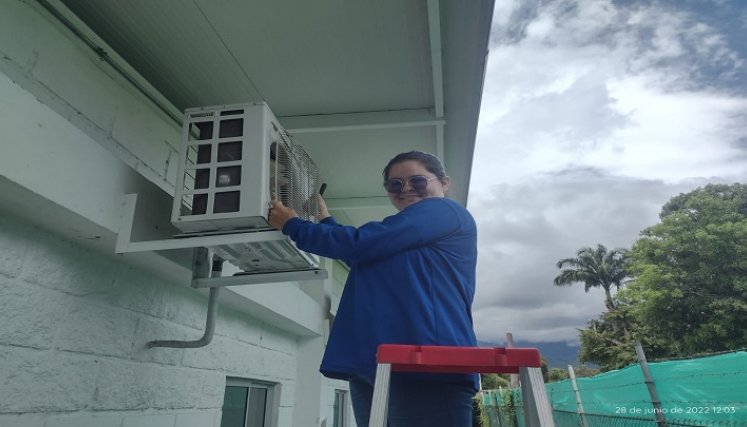 Salomé Trejos estudia refrigeración