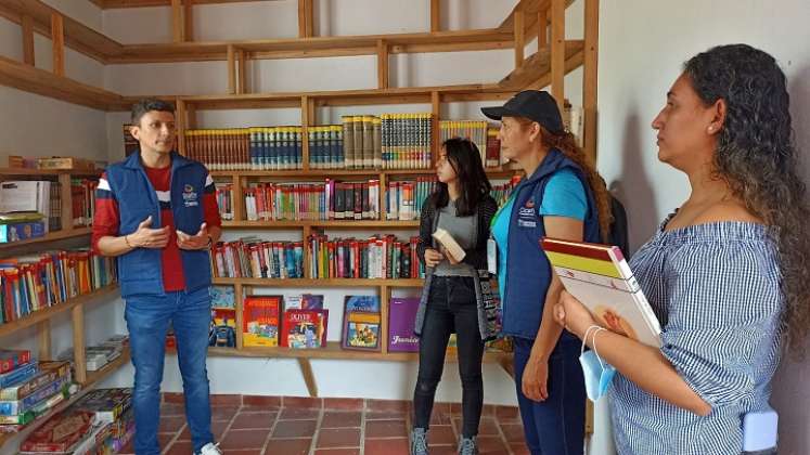 Los niños campesinos del corregimiento de Pueblo Nuevo de Ocaña tienen la posibilidad de participar en los procesos de formación con la implementación de la biblioteca.