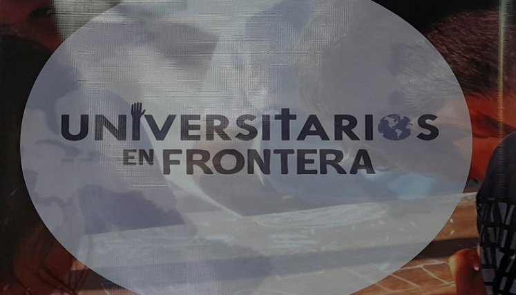 Universitarios en frontera. / Foto: Cortesía / La Opinión 