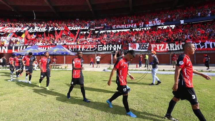 El Cúcuta regresó entre cánticos 