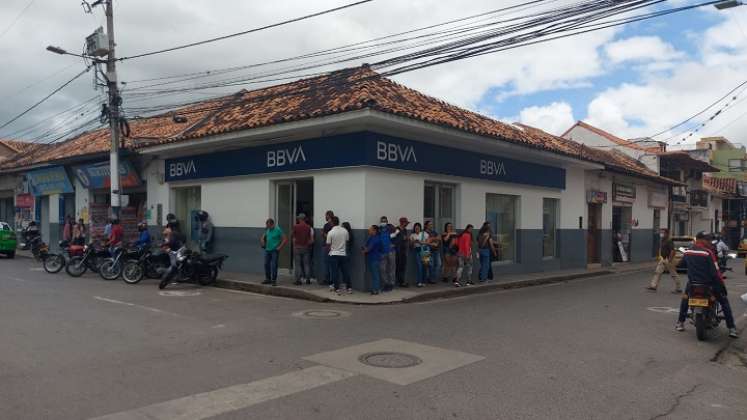 El municipio de Ocaña negocia la deuda de los famosos ‘Bonos Carrasquilla’ a una menor tasa de interés. El mandatario considera que fue un gran error pignorar los recursos de saneamiento básico ambiental. / Foto: Javier Sarabia / La Opinión 