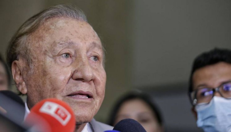 "Son los mismos politiqueros de siempre": La dura crítica de Rodolfo Hernández a Petro