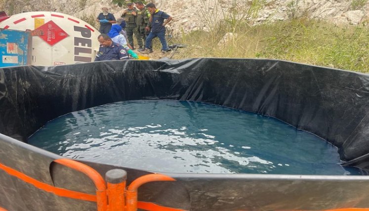 El frecuente flujo de vehículos con sustancias químicas sobre los ejes viales de la provincia de Ocaña preocupa a las autoridades ambientalistas. Se hacen controles sobre la arteria vial.