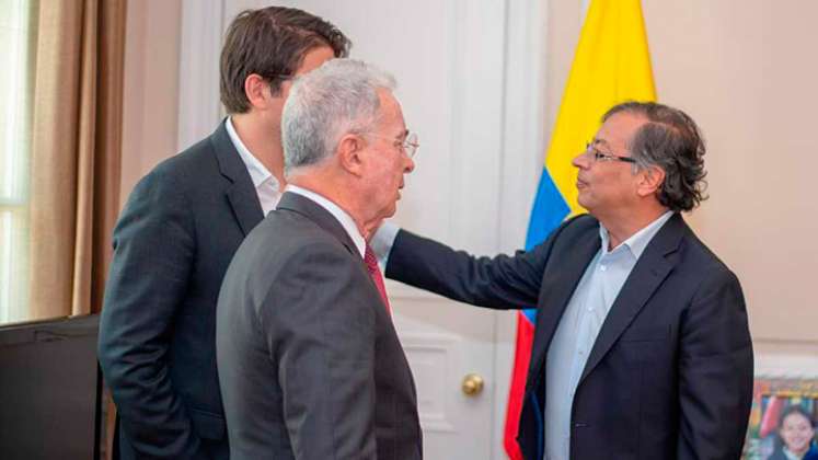 Álvaro Uribe y Gustavo Petro.