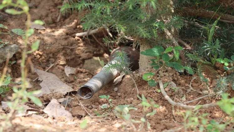 Delegados de entidades defensoras de derechos humanos llegan hasta la zona rural de Teorama para verificar la situación y buscar salidas al fenómeno social. Los campesinos exigen la reubicación de la base militar.