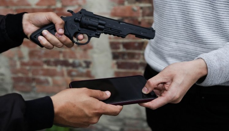 Entre las 7:00 y las 8:00 de la noche es cuando más roban celulares en el país./Foto: Colprensa