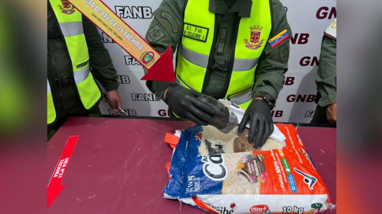 Intentaron atravesar el Puente Simón Bolívar con droga oculta en mercado