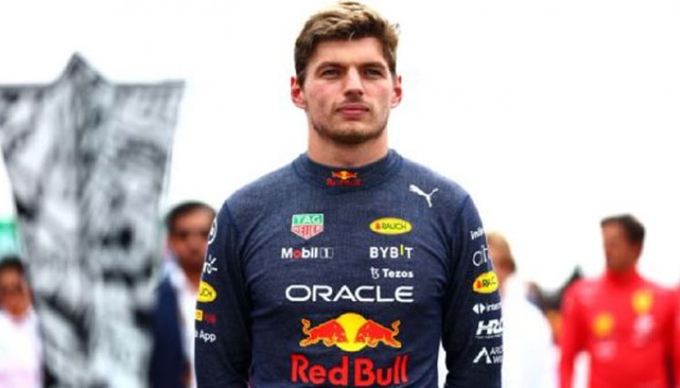 Verstappen triunfa en casa