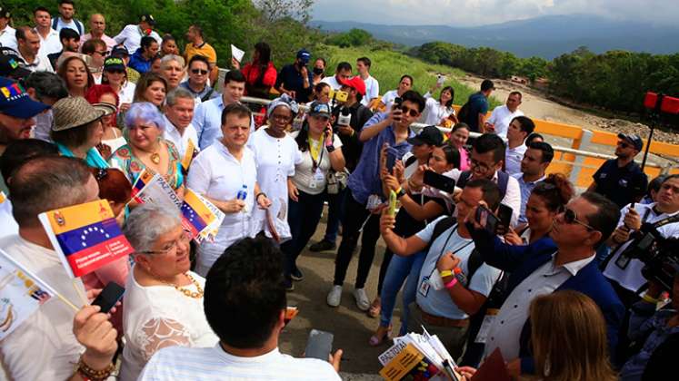 Encuentro  Binacional de Parlamentarios 