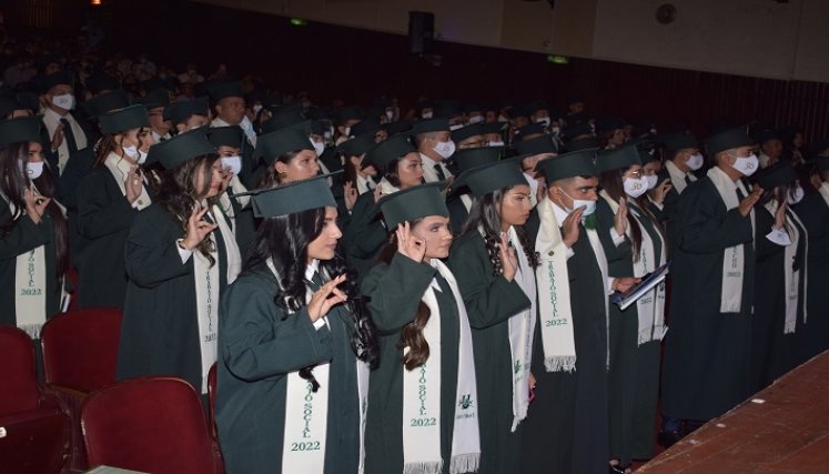 Se entregaron 307 títulos académicos de pregrado y 145 de posgrado./ Foto: Cortesía / La Opinión 