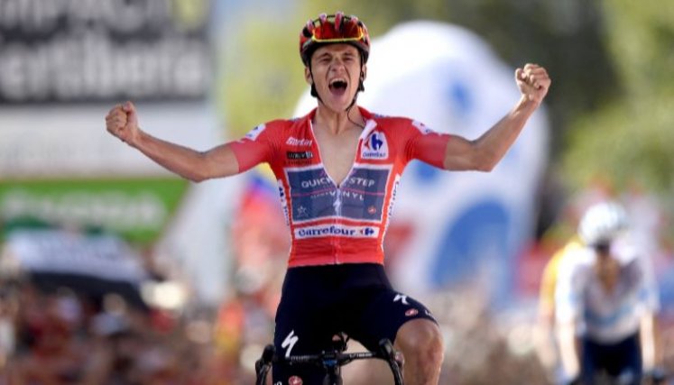 El ciclista belga, Remco Evenepoel evalúa  cuál será su calendario de 2023 para las tres grandes vueltas.
