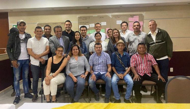 Delegados del Gobierno se reunieron con organizaciones campesinas para preparar la asamblea cocalera convocada por el presidente Petro./Foto cortesía