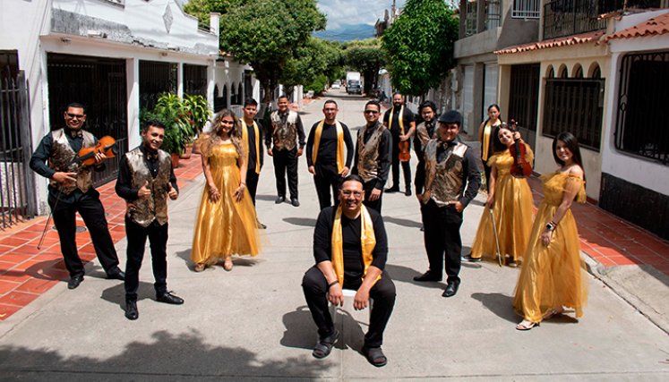 Los integrantes del grupo Asomusic ONG. 