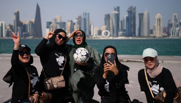 Las mujeres que asistan a los partidos del Mundial deben vestir de manera mesurada.
