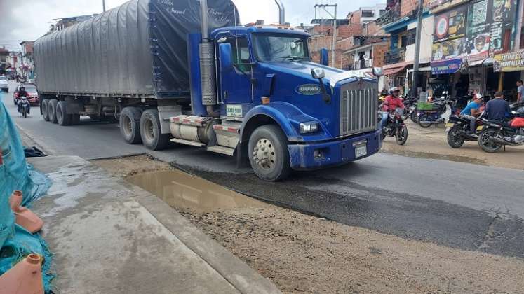 La territorial de Invías en el Norte de Santander, ultima detalles para entregar el puente La Sal en el municipio de Ocaña averiado por la ola invernal.