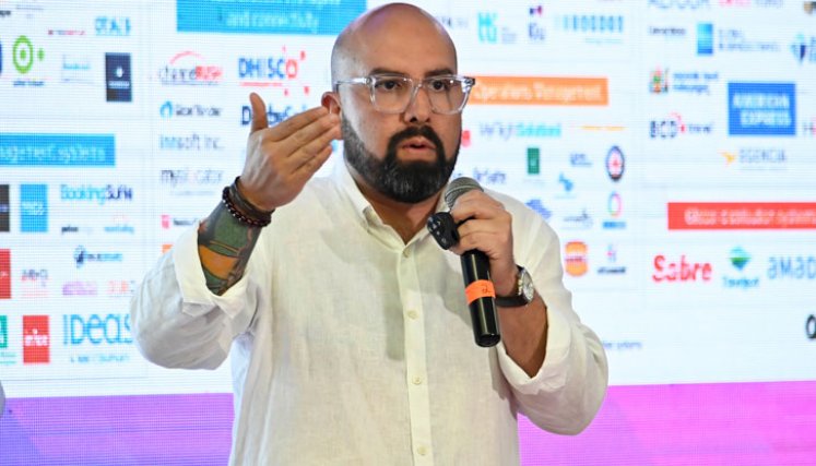 Fabian-Corredor,-ceo-de-Vive-Travel