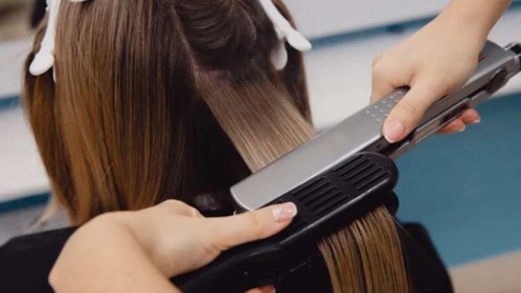 ¿Plancharse el cabello aumenta el riesgo de padecer cáncer?/Foto: internet