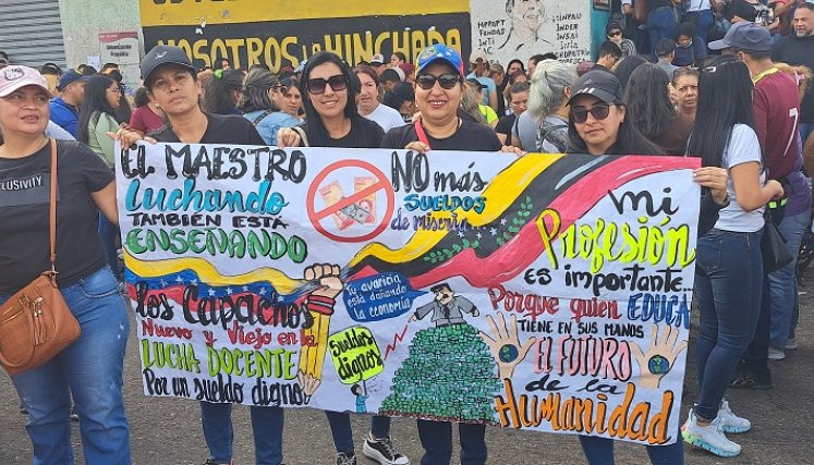 Educadores del Táchira exigen sueldo en dólares. Fotos Anggy Polanco / La Opinión