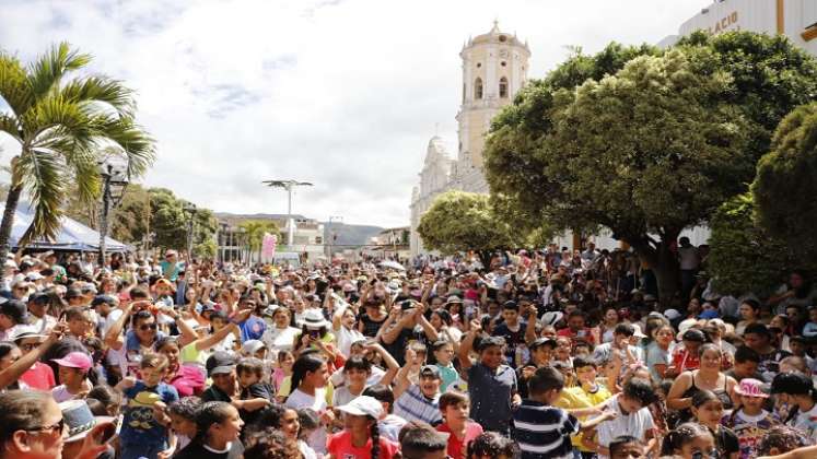 Con distintos actos artísticos y culturales culminan las fiestas de carnestolendas en el municipio de Ocaña. Con algunos desmanes primó los actos folclóricos para cambiar las costumbres entre los habitantes de la región.