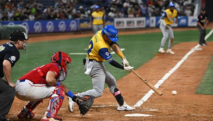 Colombia vence 11x1 a Dominicana y acaricia las semifinales de la Serie del Caribe