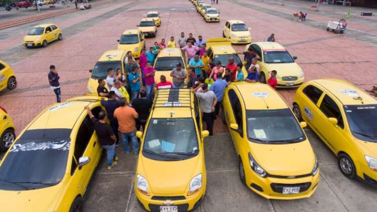 Sin bloqueos transcurrió una nueva jornada de protestas de taxistas